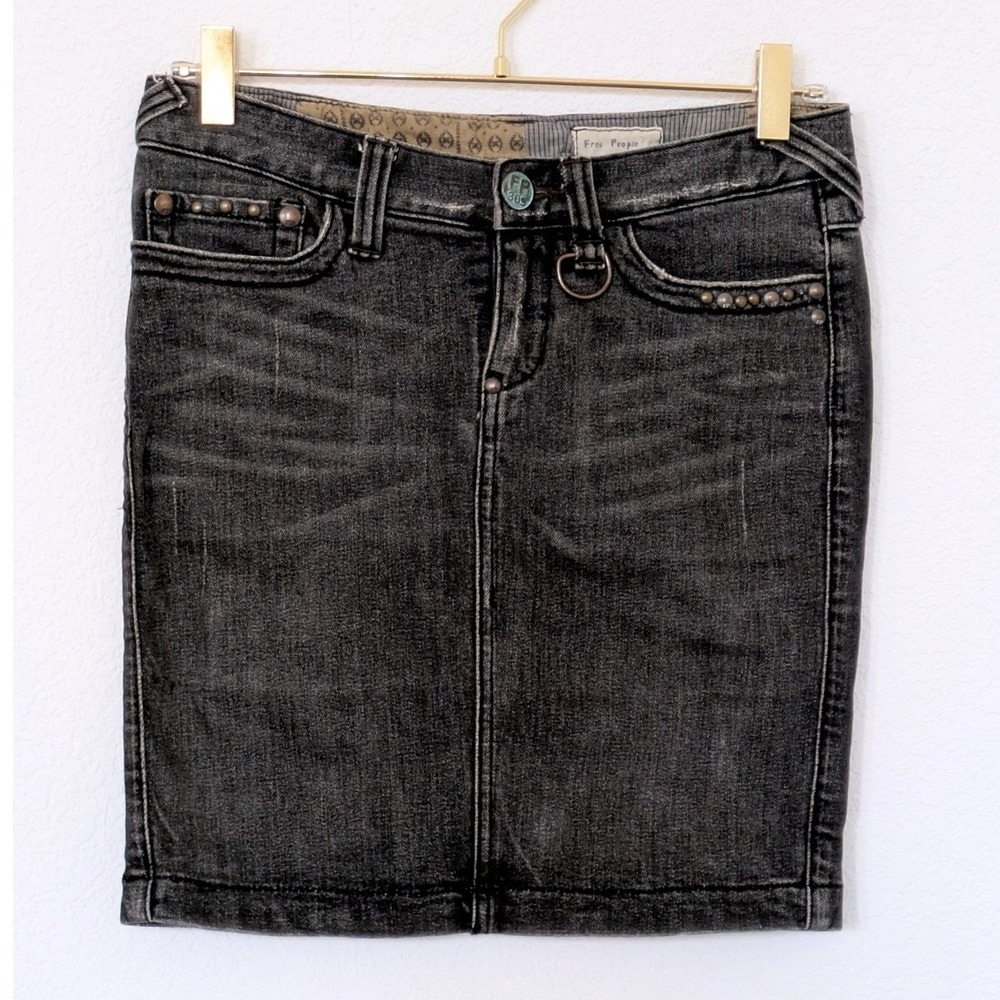 Free People 309 Denim Mini Skirt Size 25 Black Wing Embroidered Studded‎ Edgy
